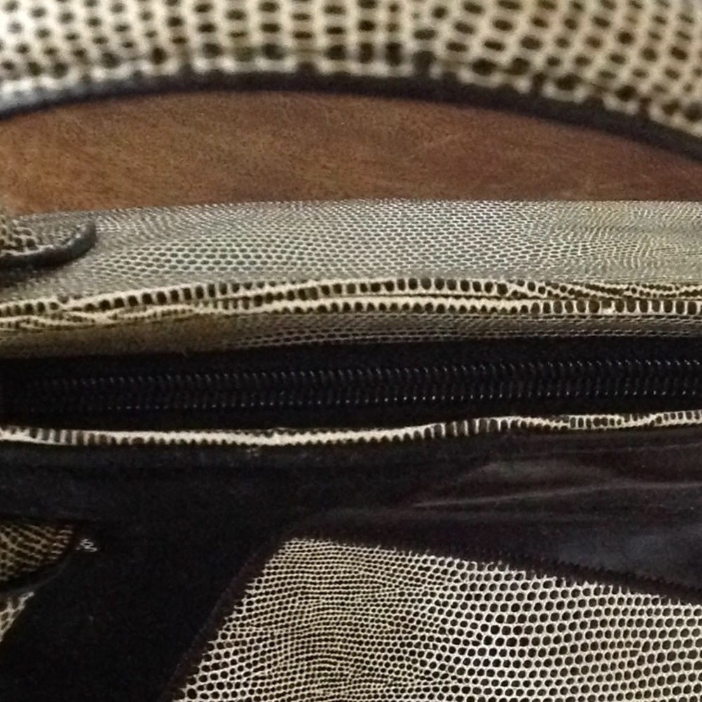 Black Handbag - Picture 3 of 3